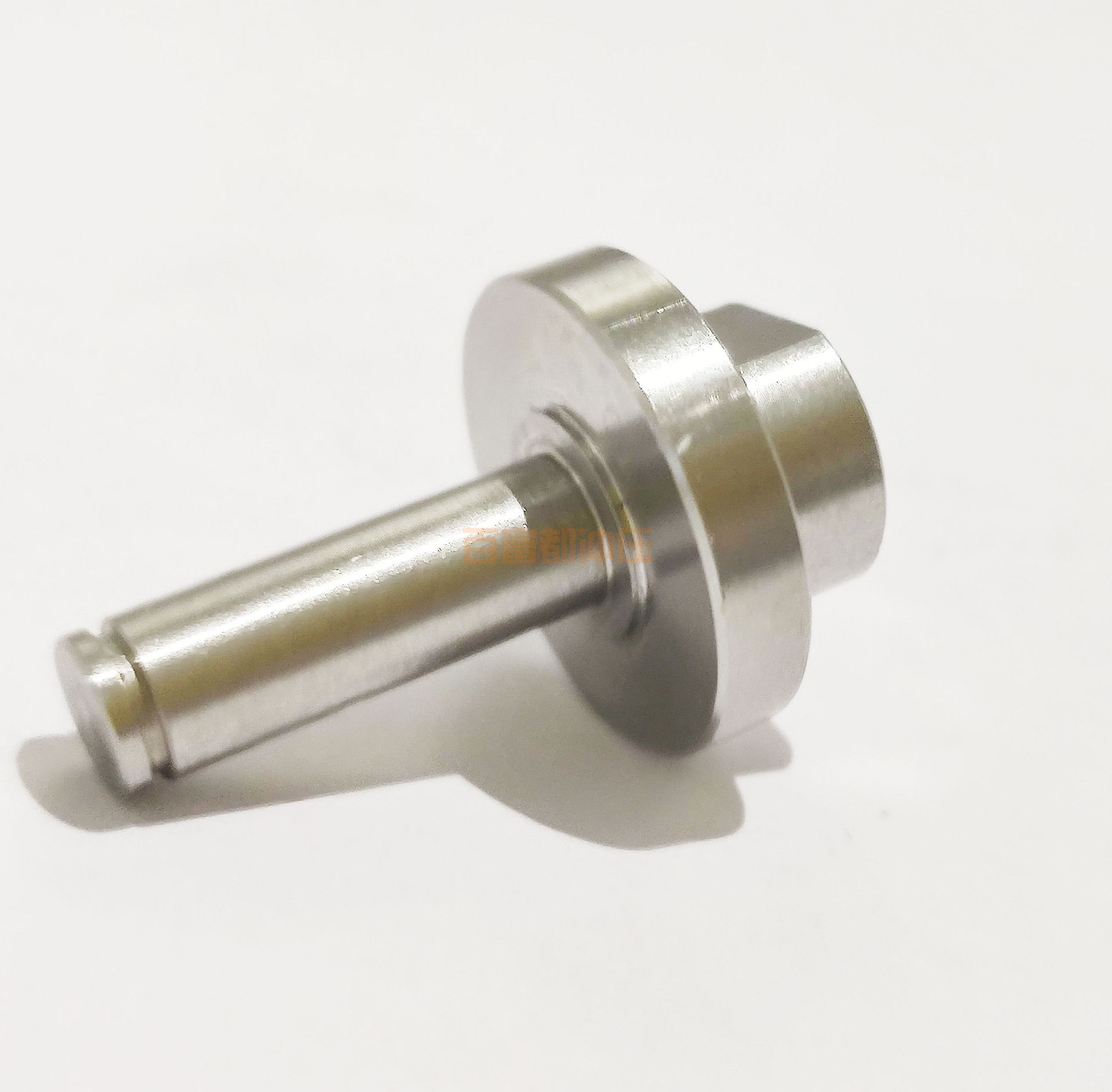 精密沖壓件加工折彎的六個(gè)注意事項(xiàng)