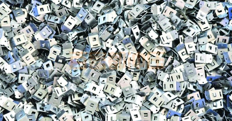 使用級進模沖壓零件的設(shè)計技巧